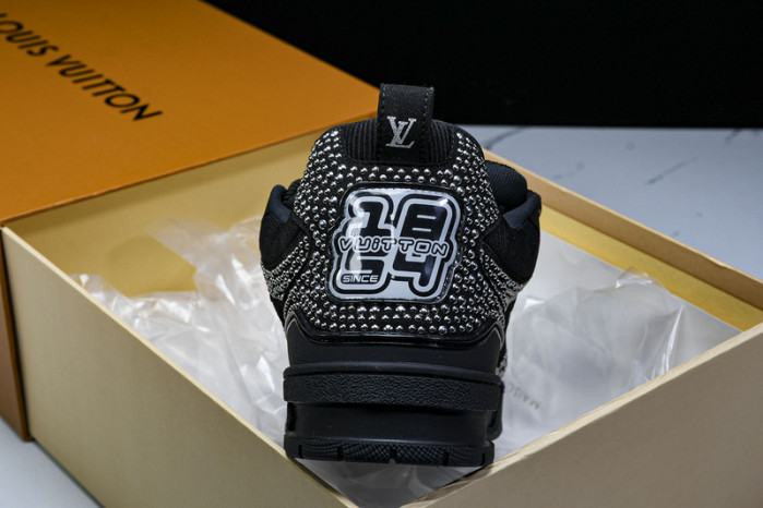 L&V SNEAKERS