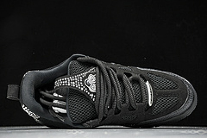 L&V SNEAKERS