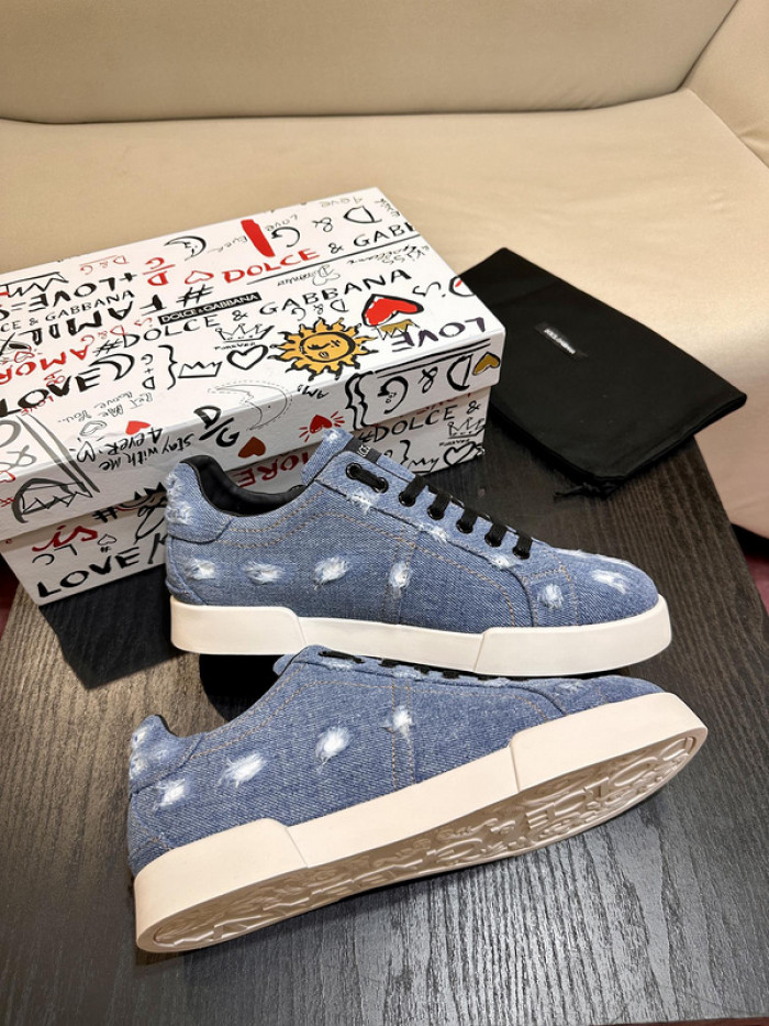 DG sneaker