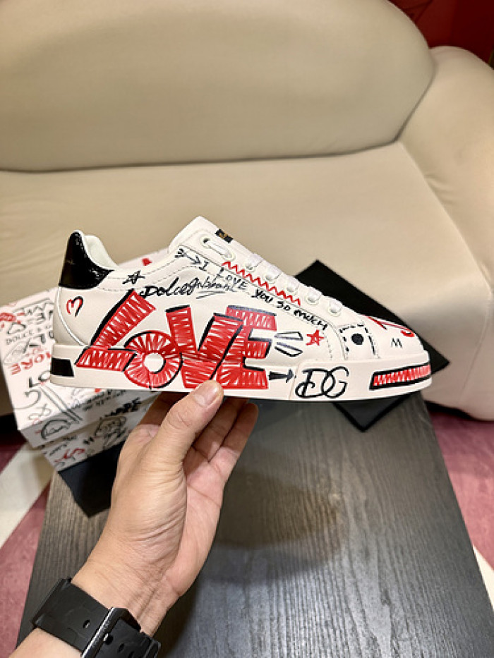 DG sneaker