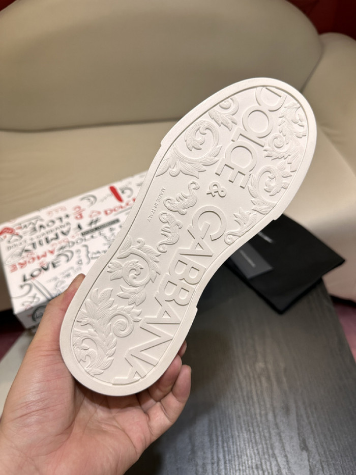 DG sneaker