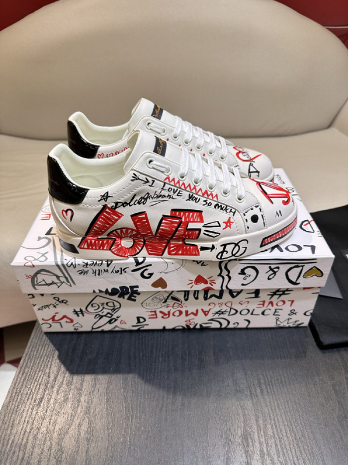 DG sneaker