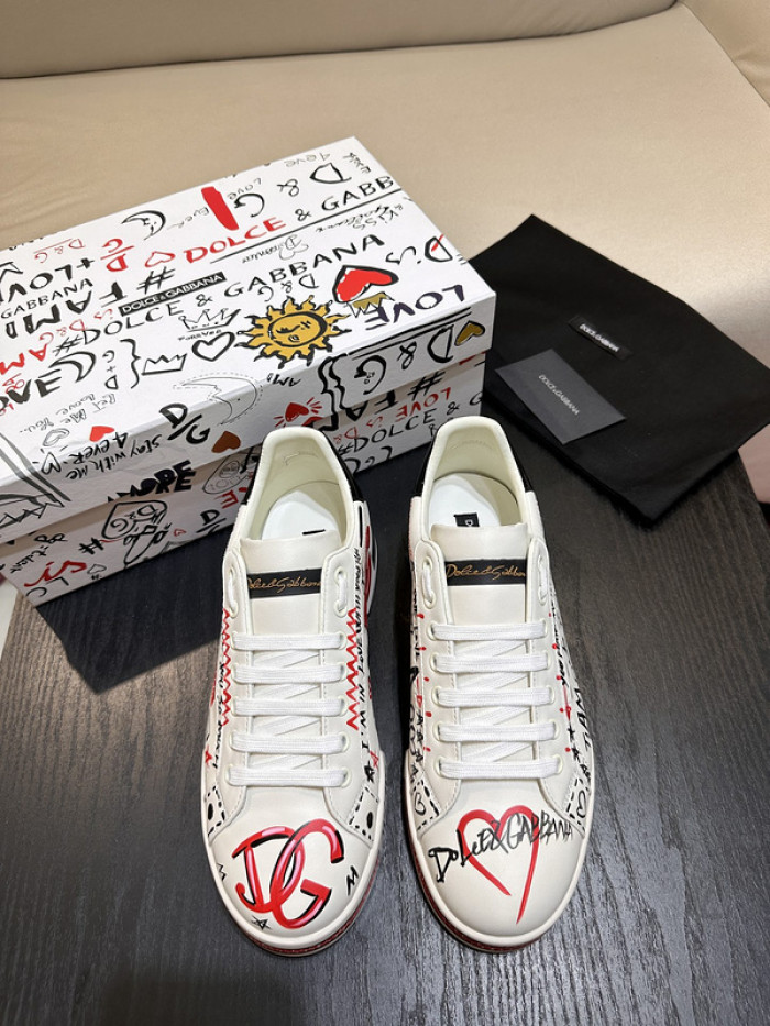 DG sneaker
