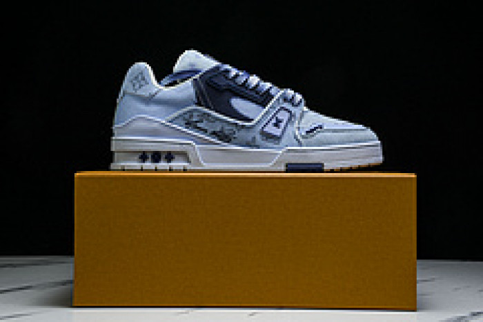 L&V SNEAKERS