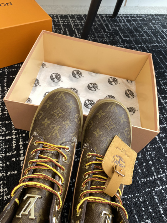 L&V SNEAKERS