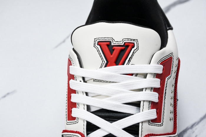 L&V SNEAKERS