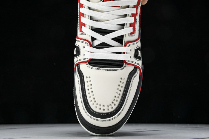 L&V SNEAKERS