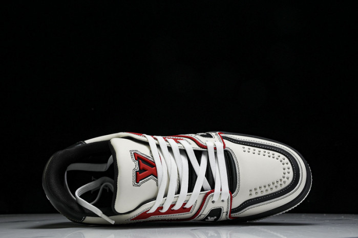 L&V SNEAKERS