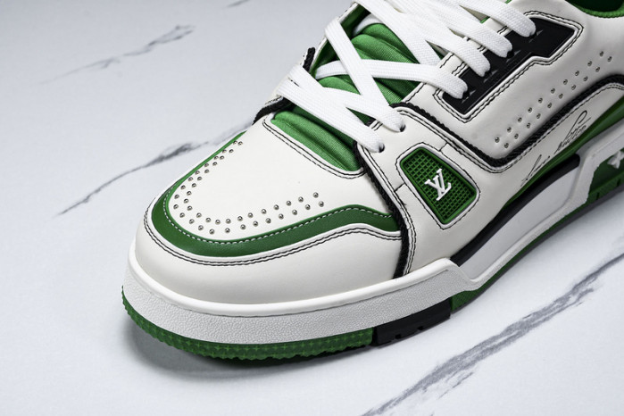 L&V SNEAKERS