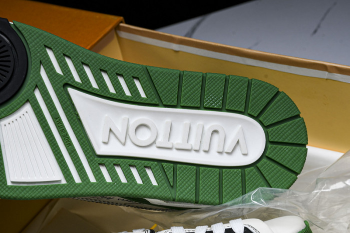 L&V SNEAKERS