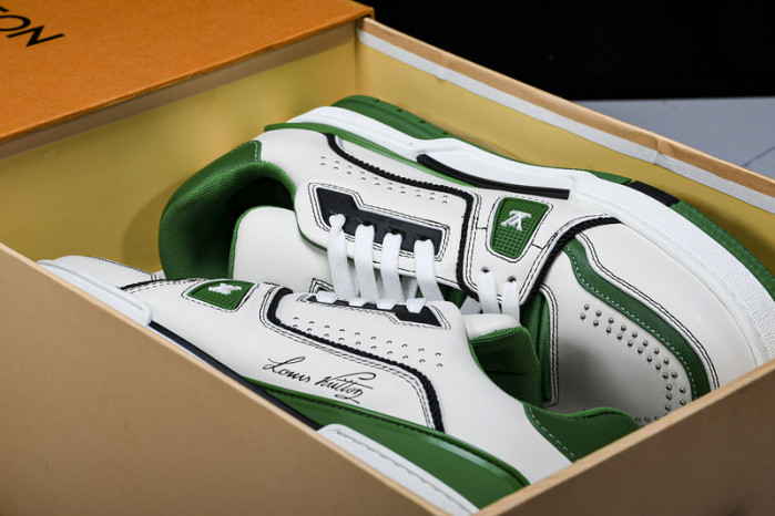 L&V SNEAKERS