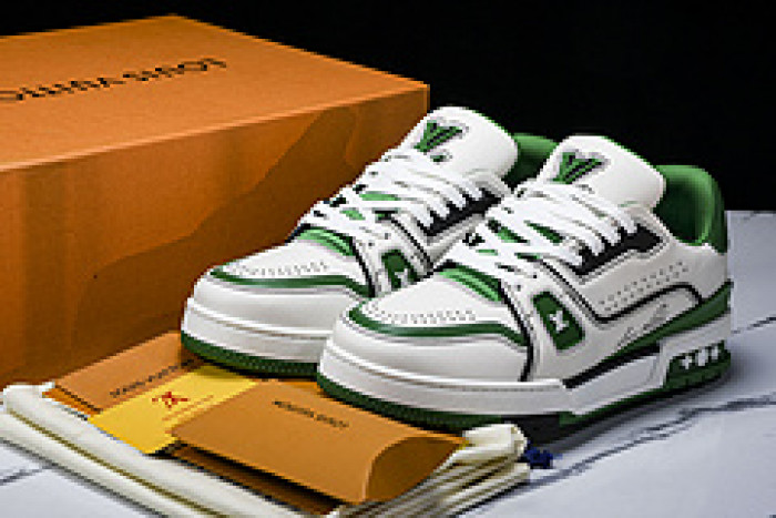 L&V SNEAKERS