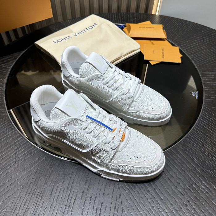 L&VT SNEAKERS
