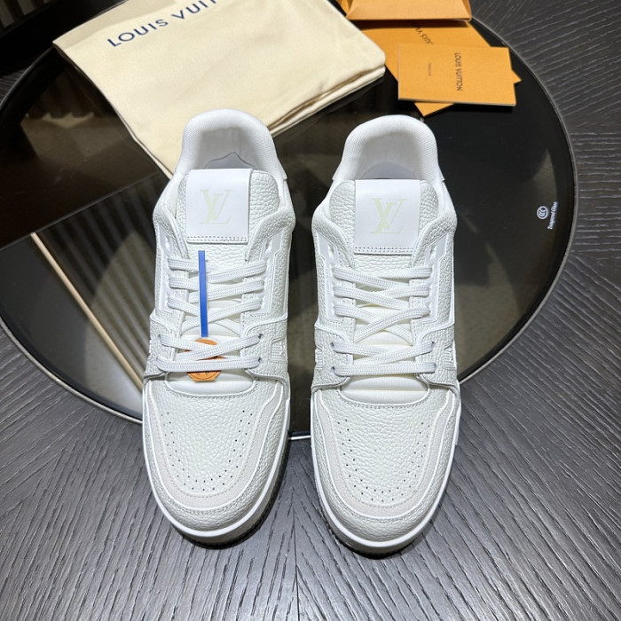 L&VT SNEAKERS