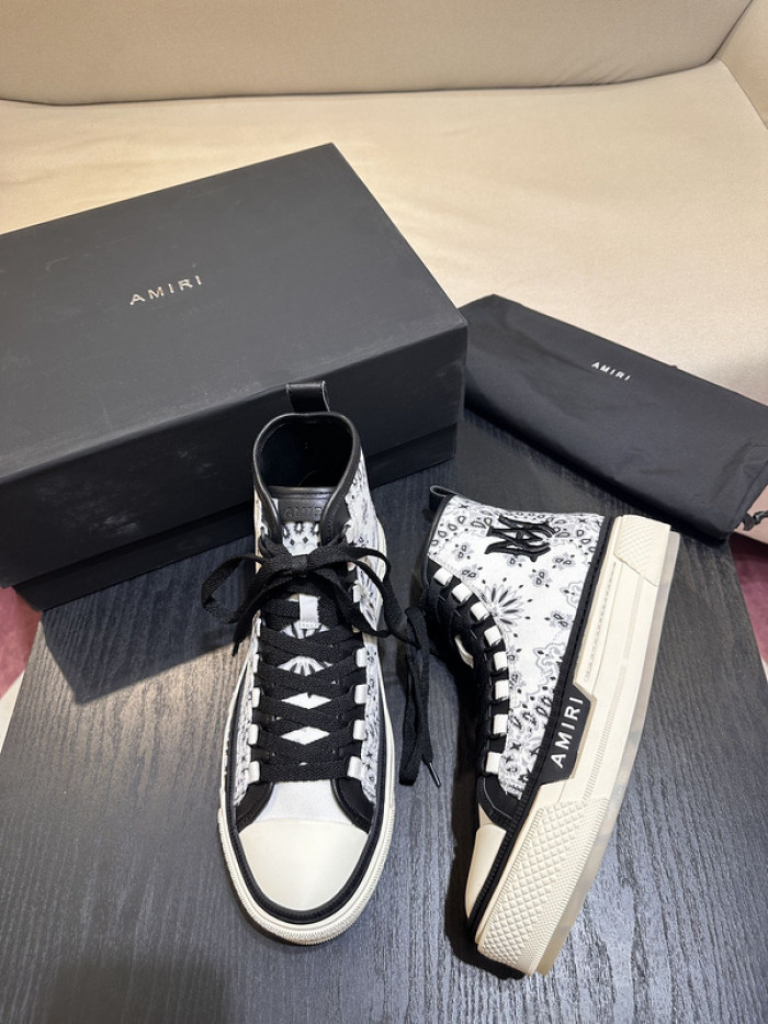 AM1R1 SNEAKERS