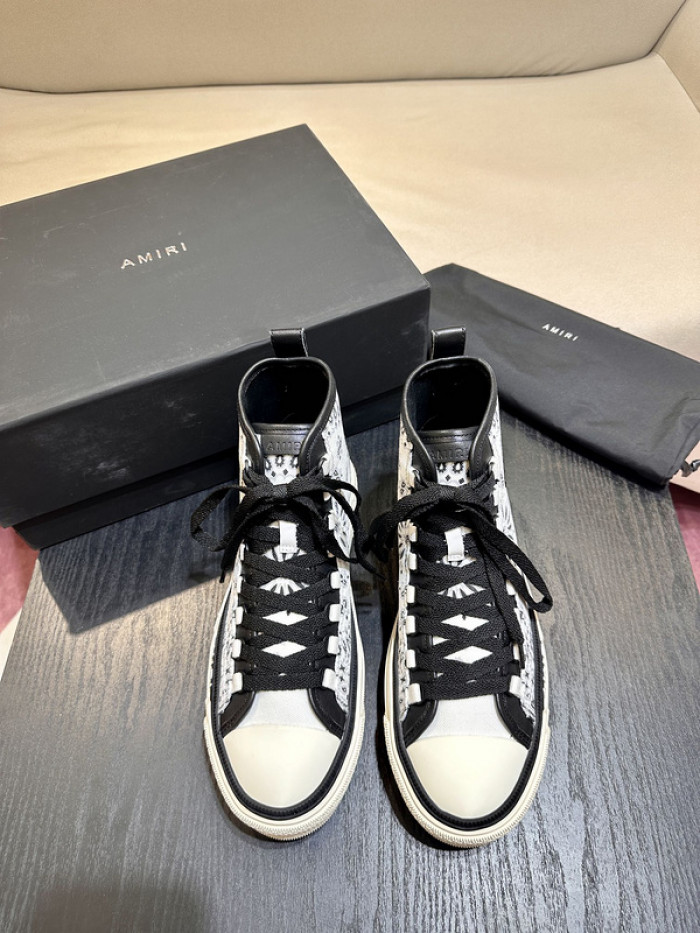 AM1R1 SNEAKERS
