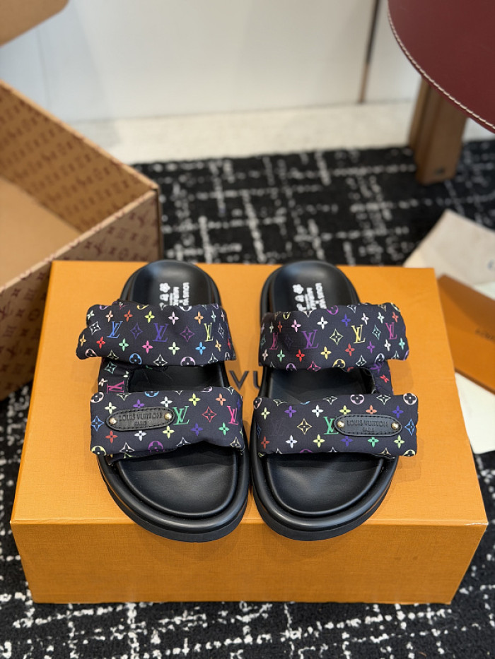 L&VT SLIPPERS