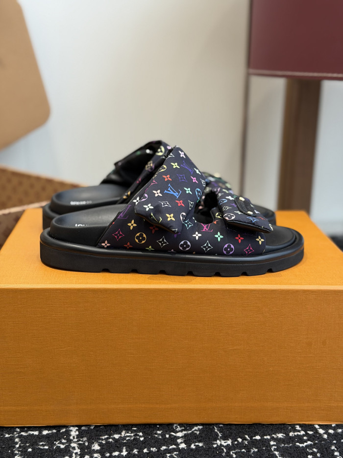 L&VT SLIPPERS