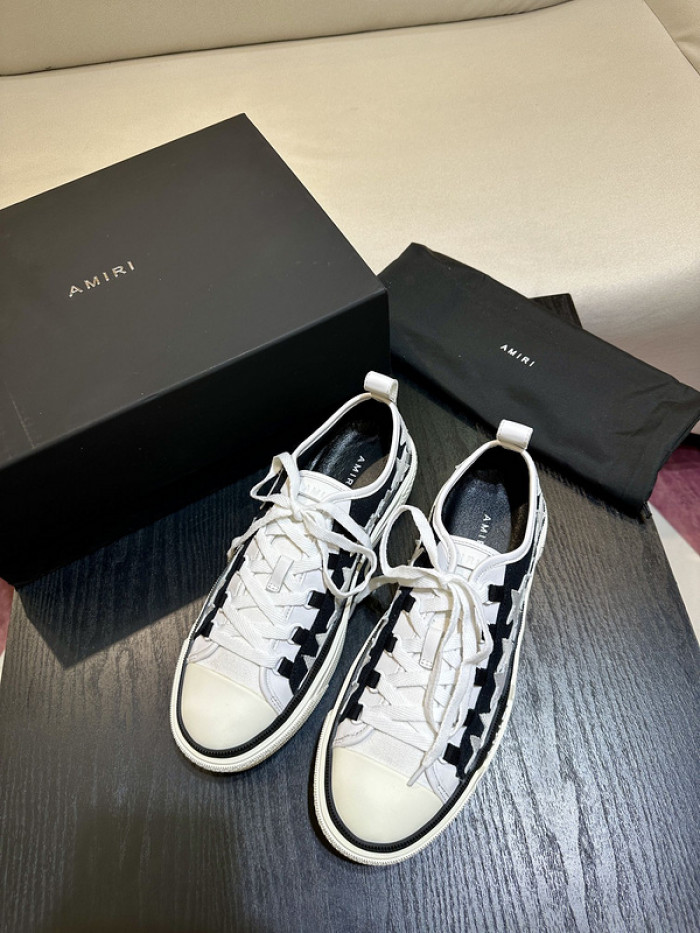 AM1R1 SNEAKERS