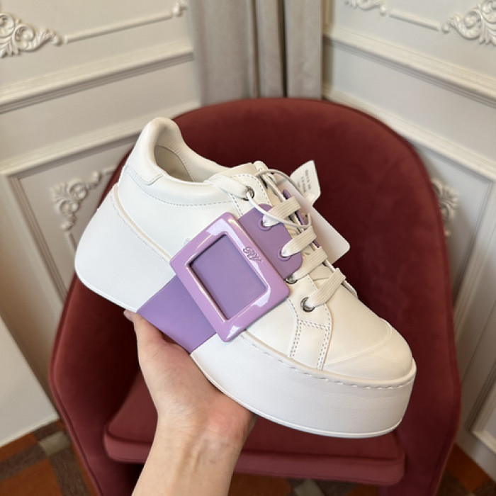 RV sneaker