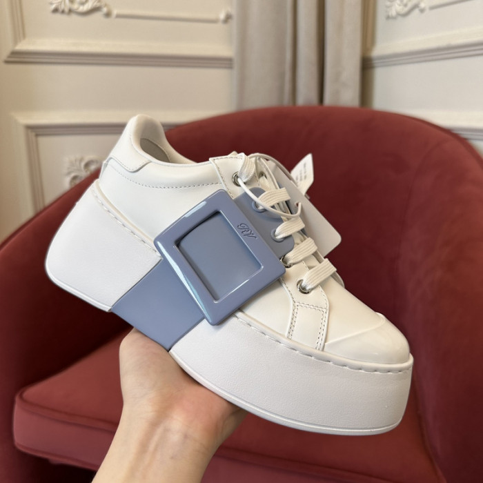 RV sneaker