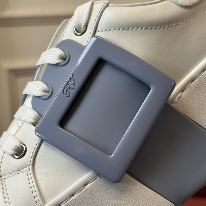 RV sneaker