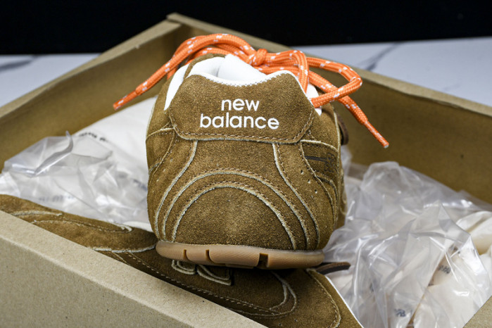 New Balance Miu