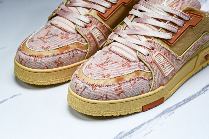 L&V SNEAKERS