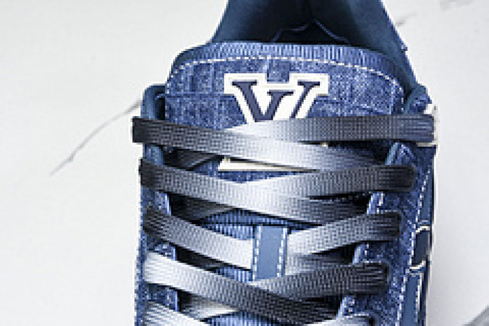 L&V SNEAKERS