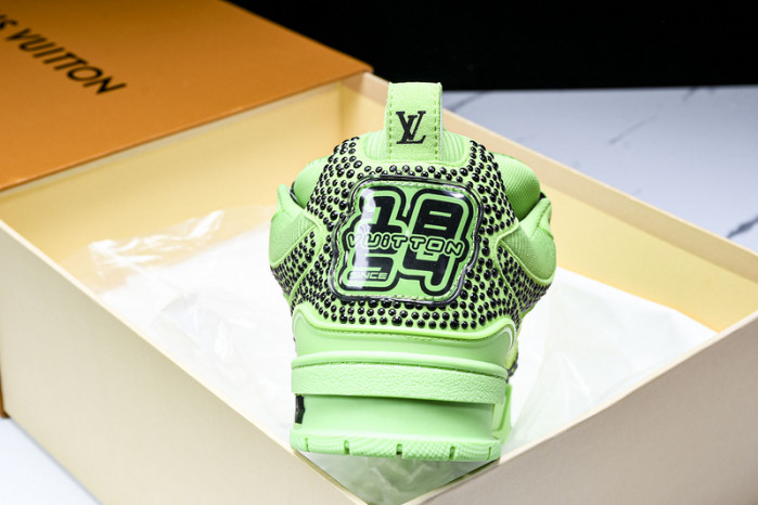 L&V SNEAKERS
