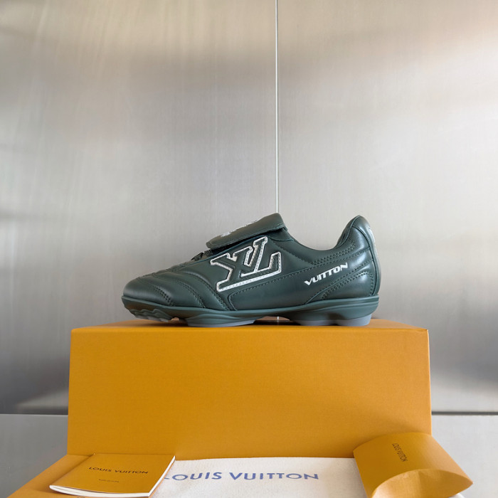 L&V SNEAKERS