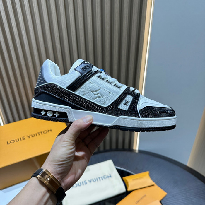 L&V SNEAKERS