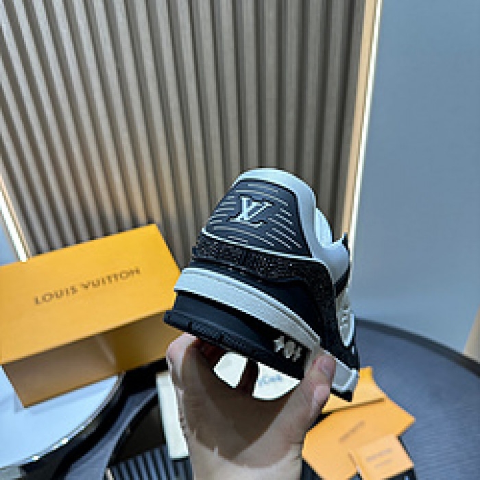 L&V SNEAKERS