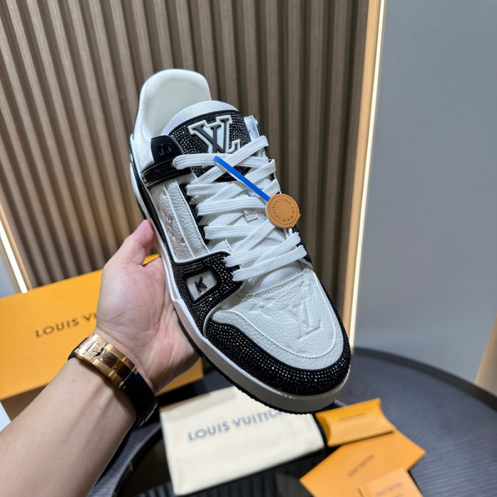 L&V SNEAKERS