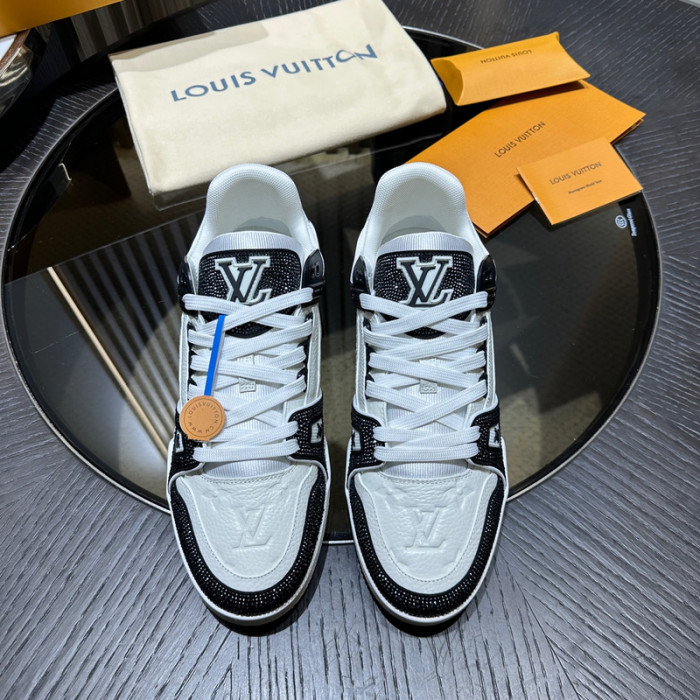 L&V SNEAKERS