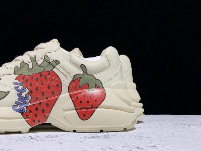 GUCC SNEAKER