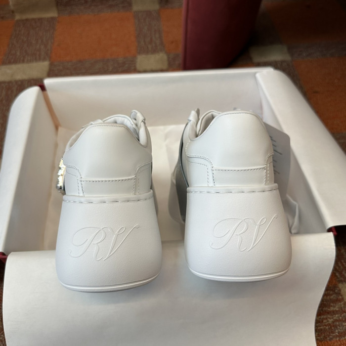 RV sneaker