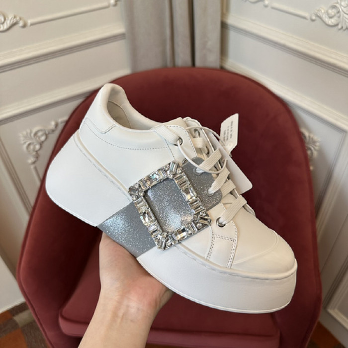 RV sneaker