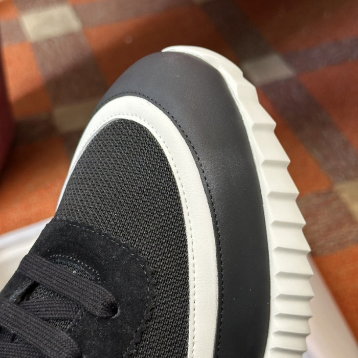 HER_MERS SNEAKER