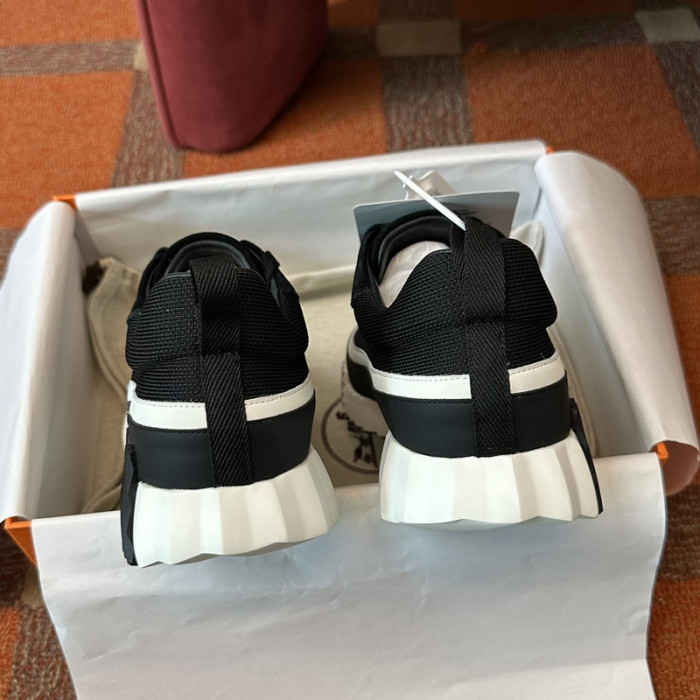 HER_MERS SNEAKER