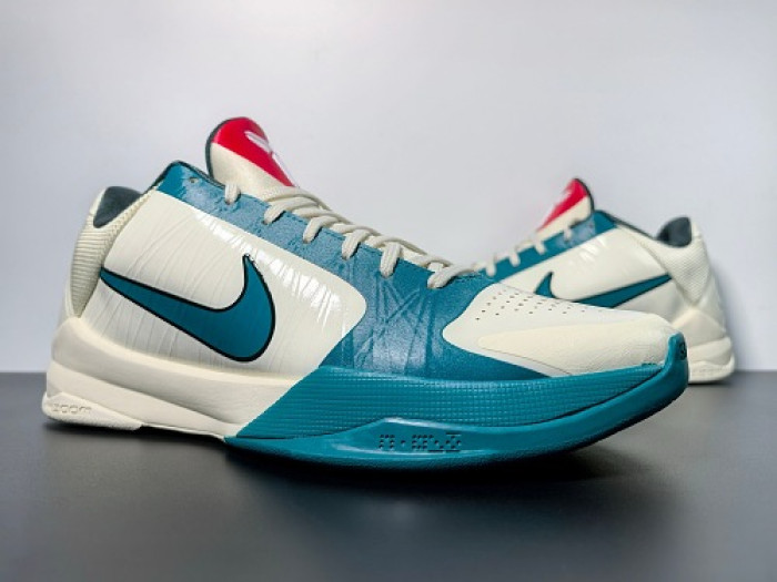 Caitlin Clark x Kobe 5 Protro "Coconut Milk" IZ1852-100