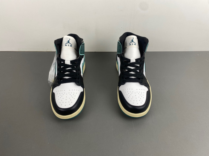 AIR JORDAN 1 MID SE "LEGEND PINK" GS FQ7818-100
