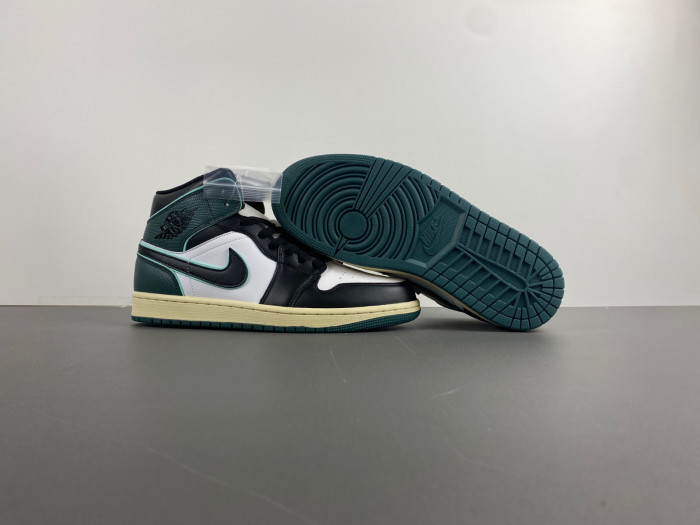 AIR JORDAN 1 MID SE "LEGEND PINK" GS FQ7818-100