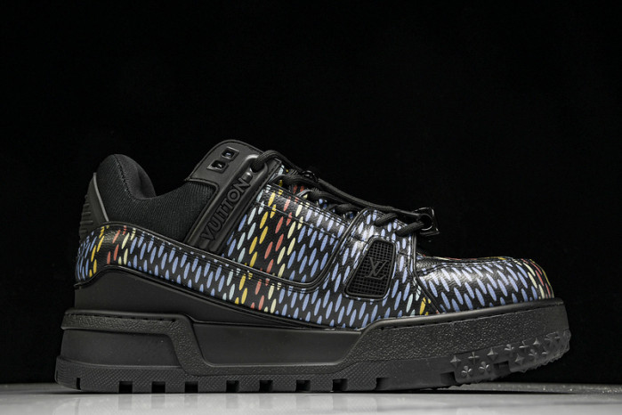 L&V SNEAKERS