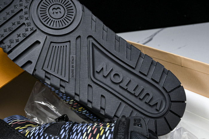 L&V SNEAKERS