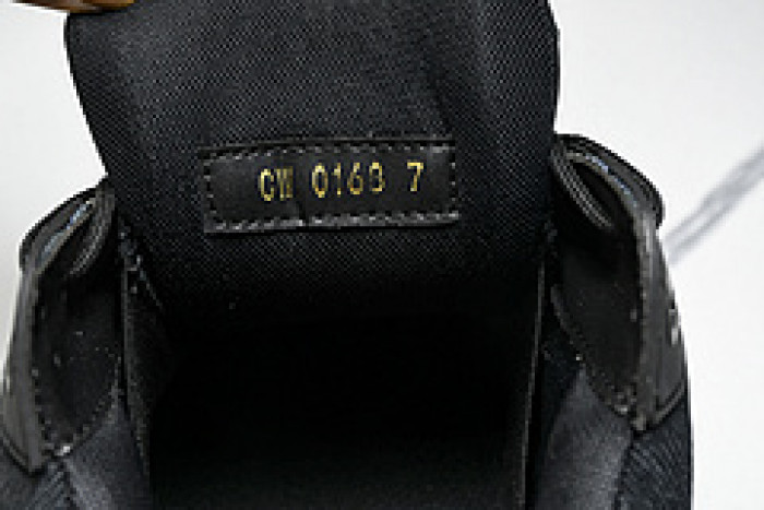 L&V SNEAKERS