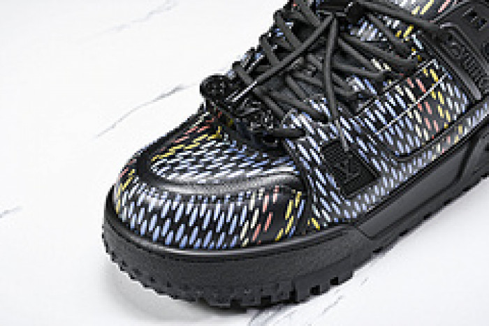 L&V SNEAKERS