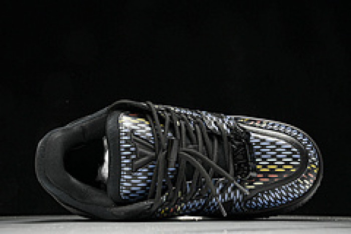 L&V SNEAKERS