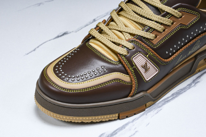 L&V SNEAKERS