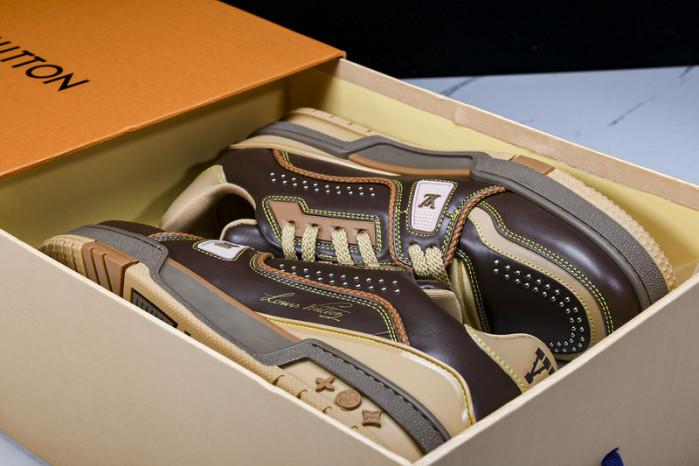 L&V SNEAKERS